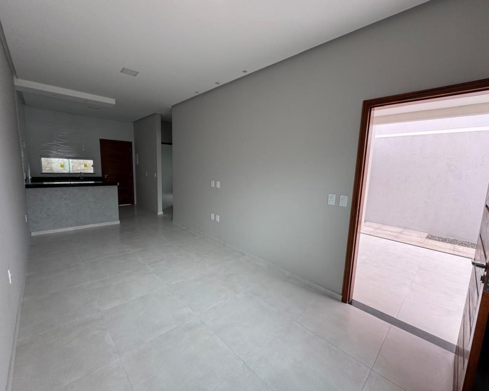 1a4cfa24-84a9-4076-8a0a-2e1d4352541e