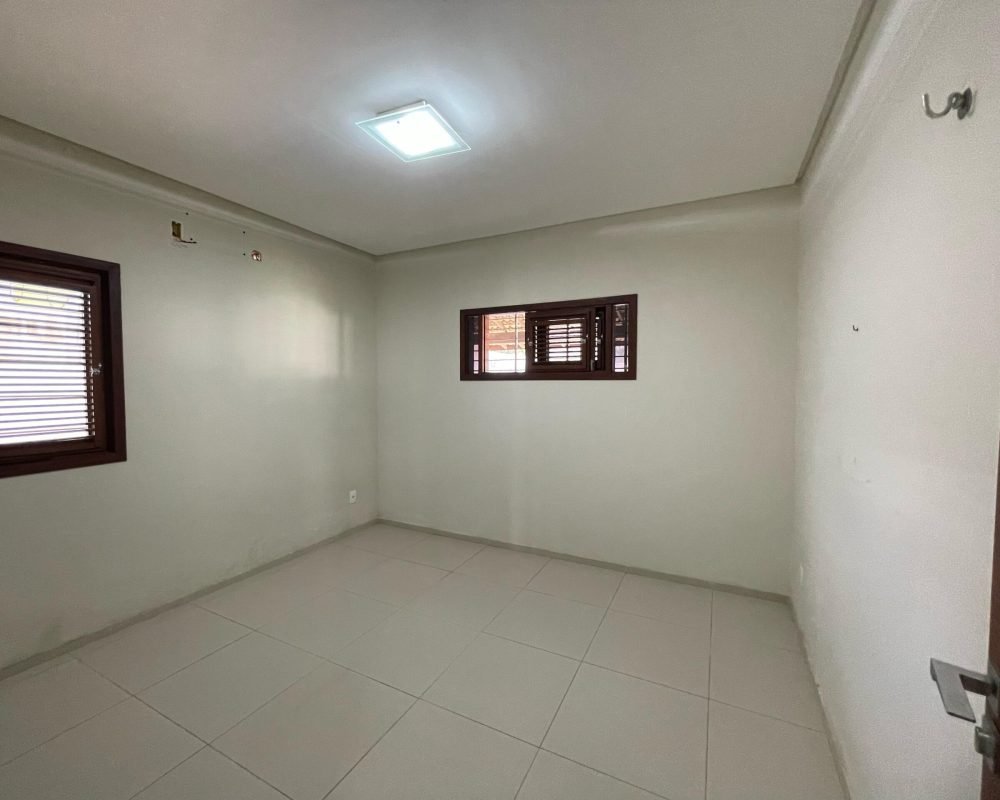 1b075812-b017-40f8-a5f8-a99a94dde612