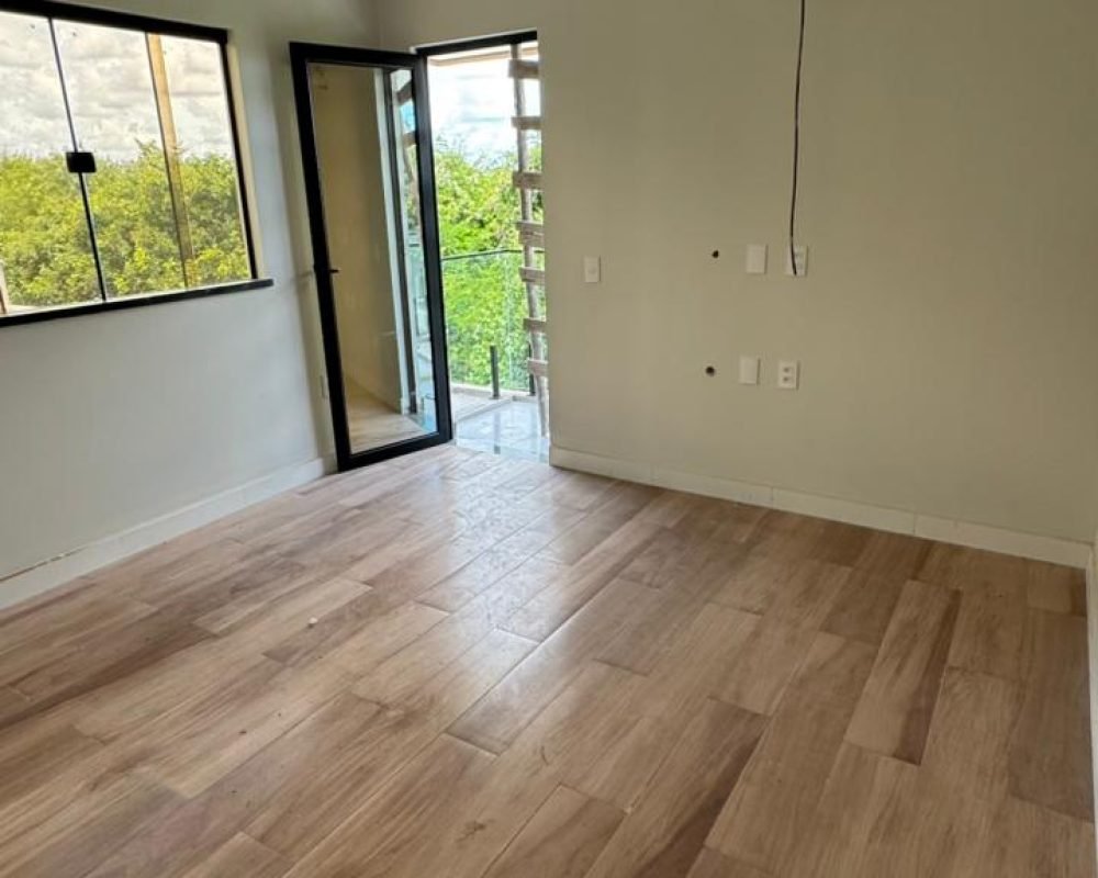 WhatsApp Image 2026-04-09 at 16.13.13 (4)