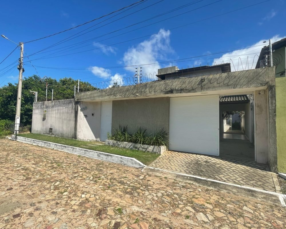 c1c577c3-3736-4c9c-ad09-ee2cead9ecb0