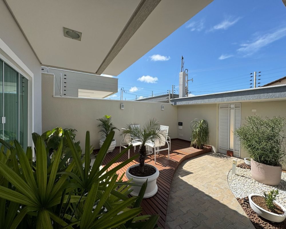 c221c26c-801f-4eef-98a2-da14ba744155