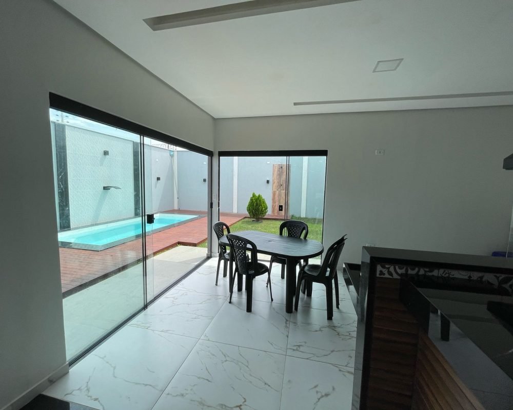 cc864666-d8ae-4b0c-93d2-42b9c701a95e