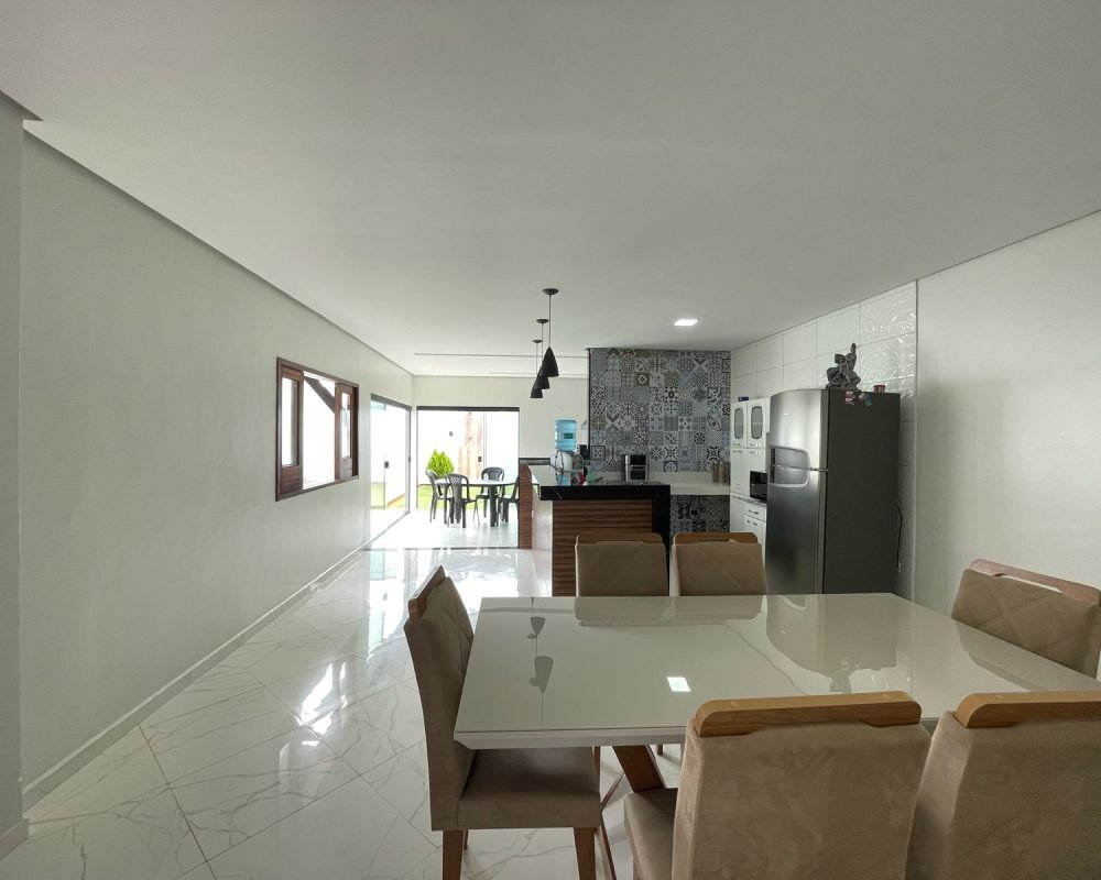 f06037f9-82be-4a0f-a1e2-a4b55c811879